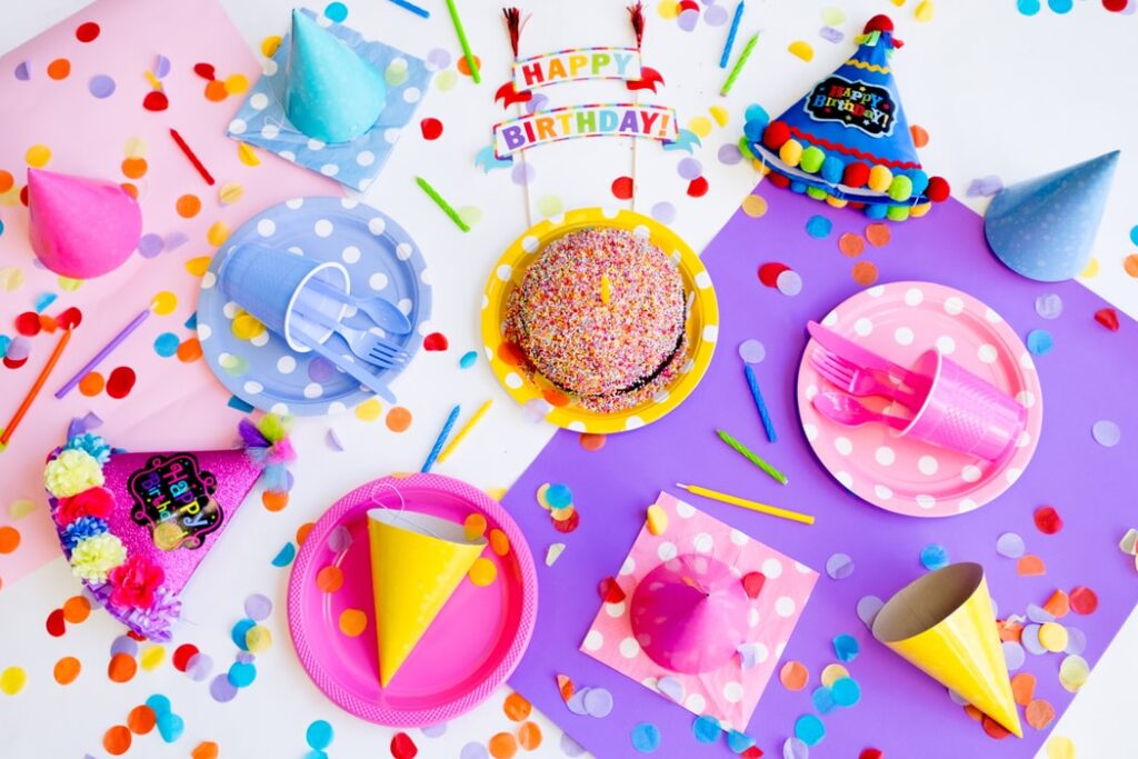 2月15日の誕生石・誕生花・星座・運勢・相性は？【365日誕生日占い】